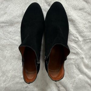 Lucky Brand women’s  Black Suede booties